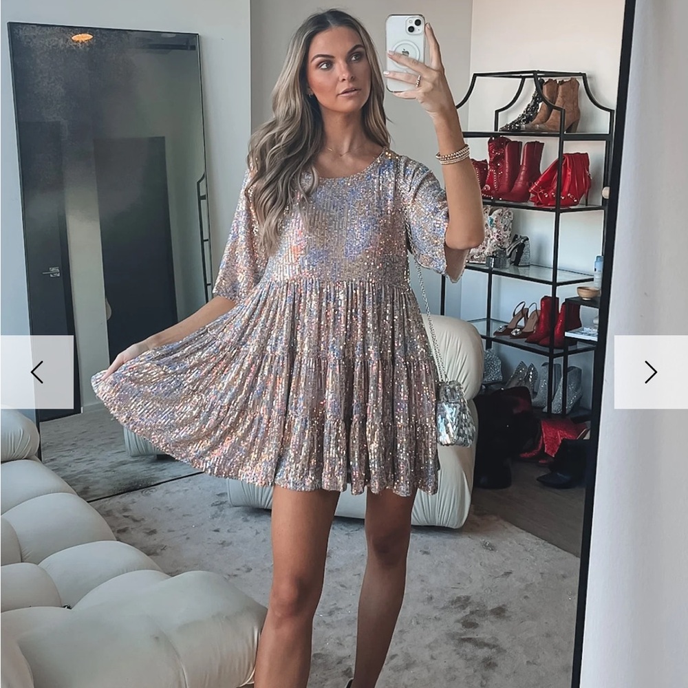 Amazing Lace My Queen Dress Small